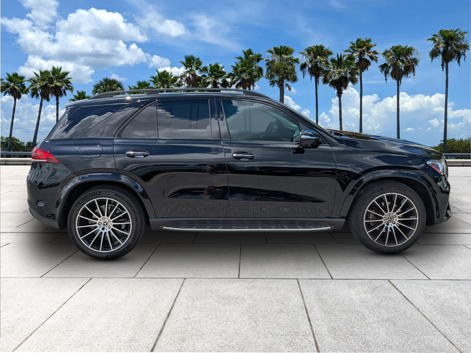Certified Used 2021 Black Mercedes-Benz GLE 350 image 9