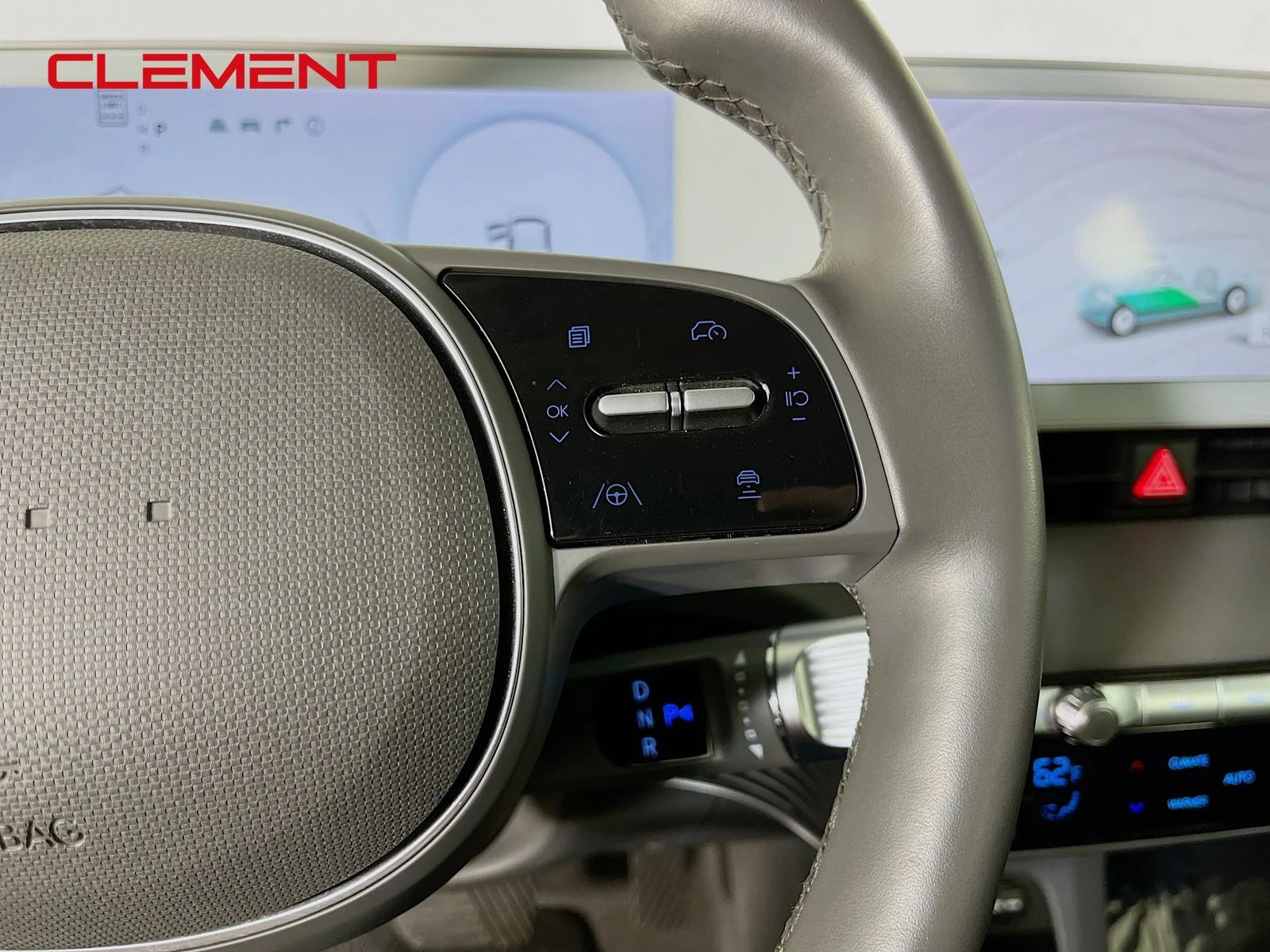 Used 2024 Gold Hyundai SEL image 17