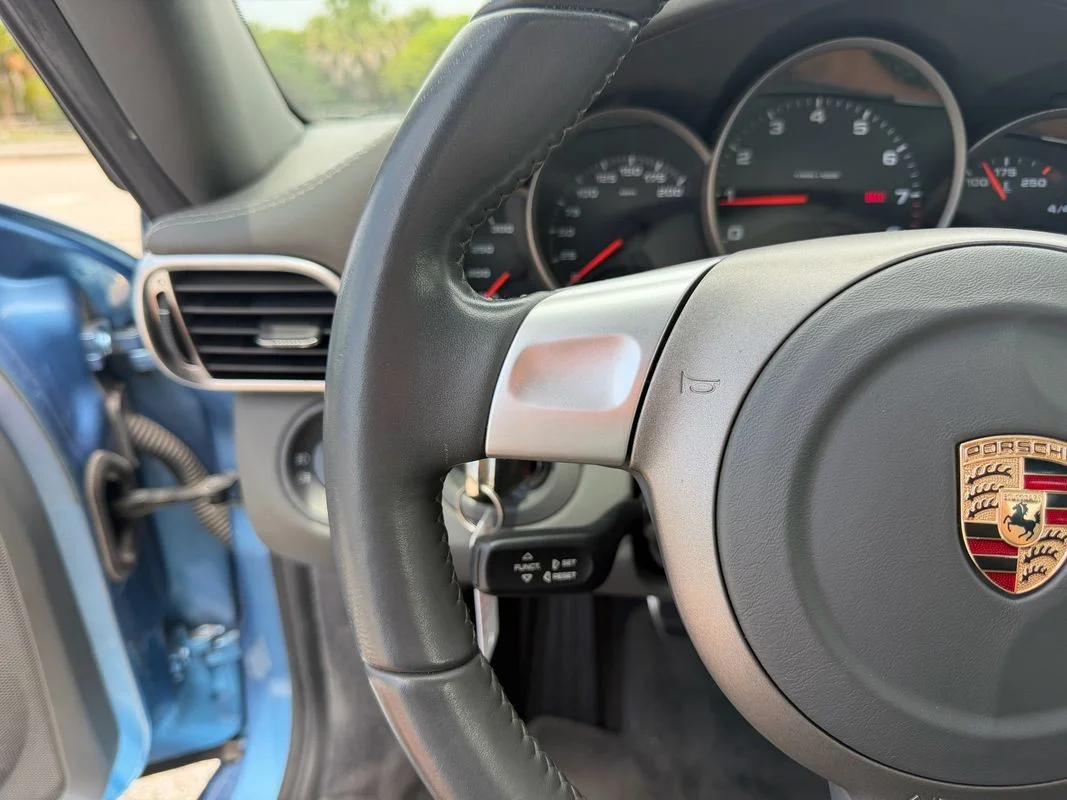 Used 2006 Blue Porsche Club Coupe image 17