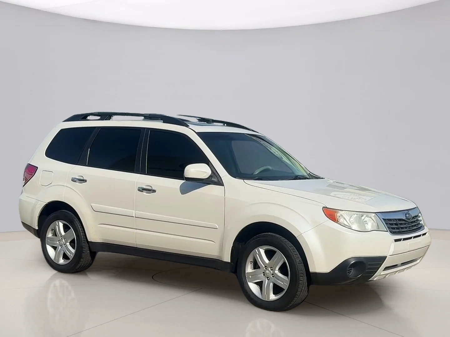 Used 2010 White Subaru 2.5X PREM image 7