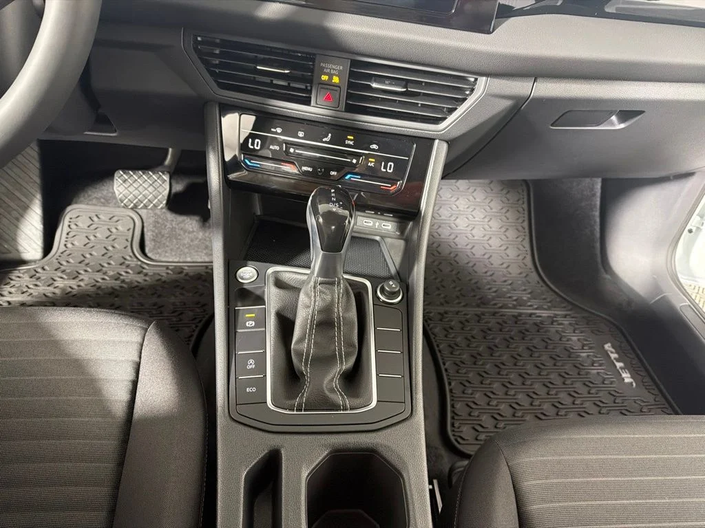 New 2027 White Volkswagen 1.5T S image 17