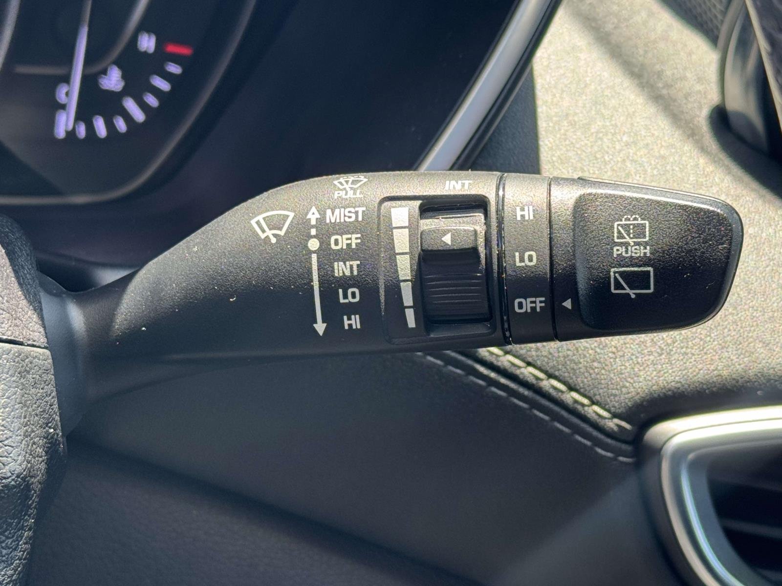 2020 Hyundai Santa Fe SEL - Photo 21