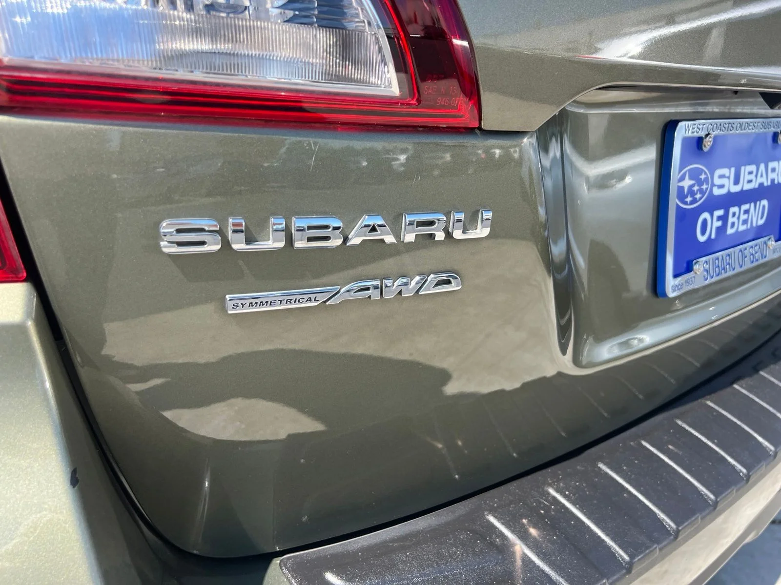 Used 2017 Green Metallic Subaru 3.6R image 11
