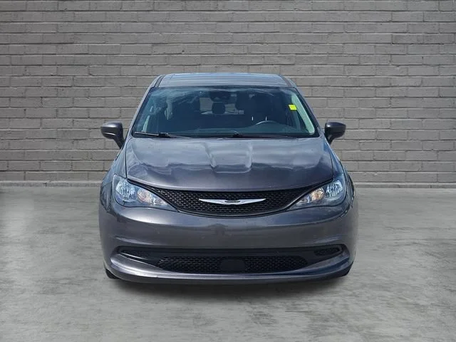 Used 2023 Gray Chrysler LX image 8