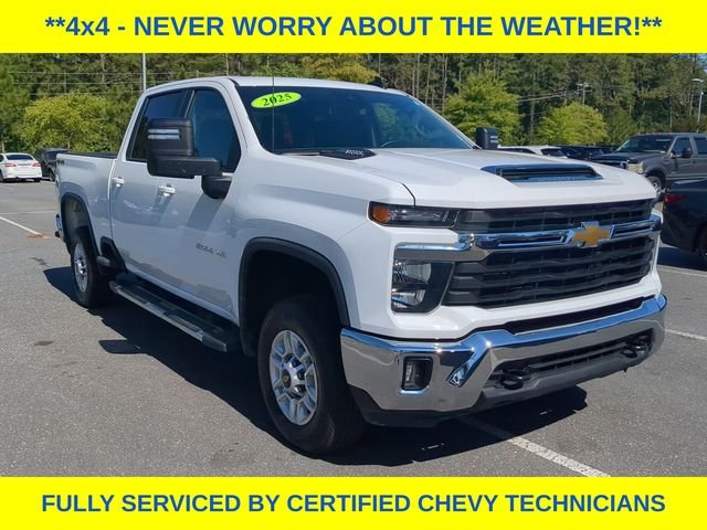 Used 2025 White Chevrolet LT image 3
