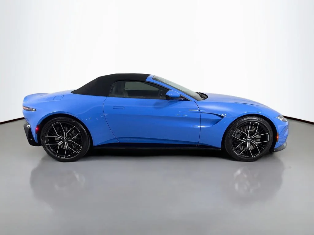 Used 2021 Blue Aston Martin Base image 4
