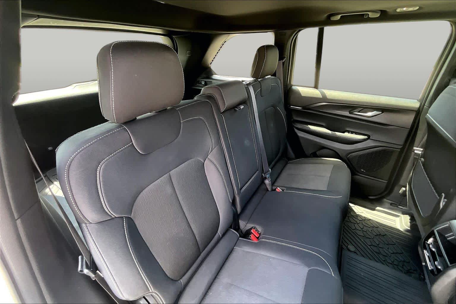 Used 2025 Bright White Clearcoat Jeep Laredo X image 20