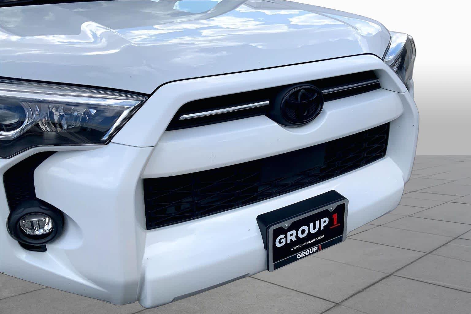 Used 2021 Super White Toyota SR5 Premium image 30