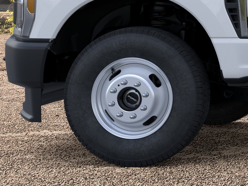 New 2026 Oxford White Ford F-350® XL image 19