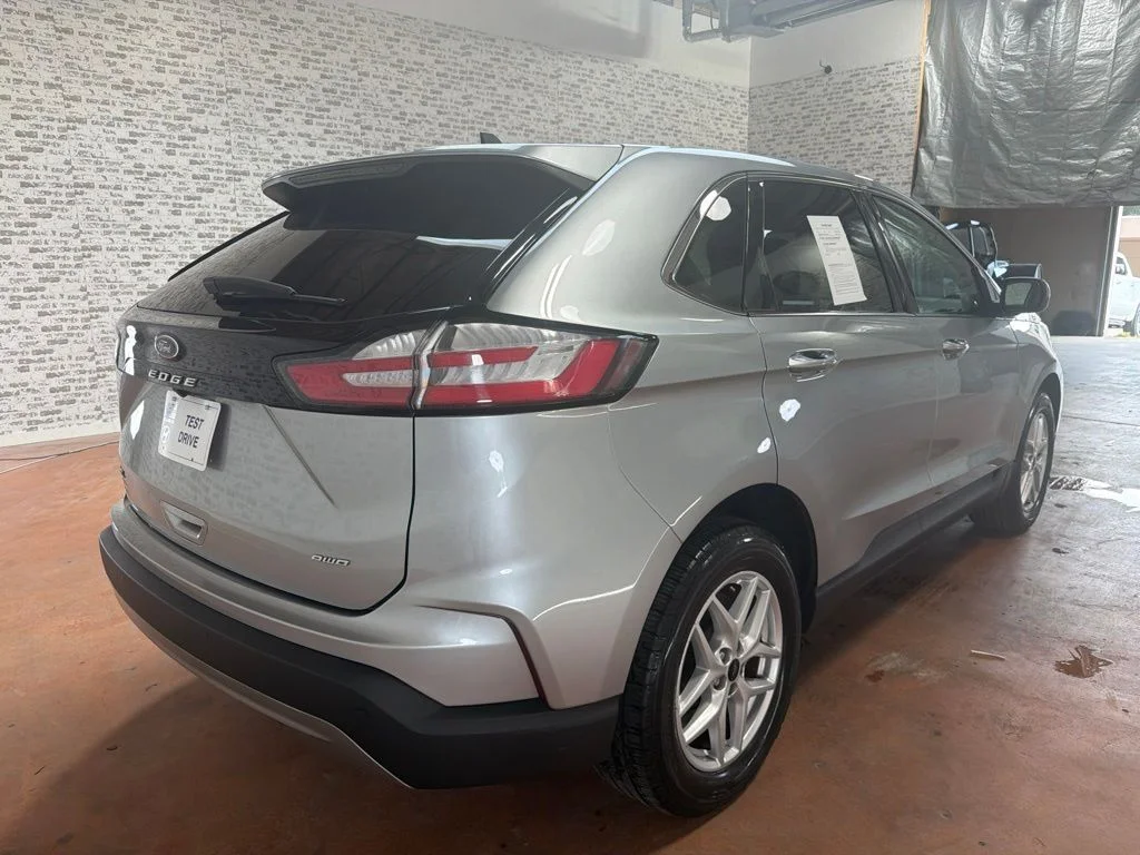 Used 2023 Iconic Silver Metallic Ford SEL image 7