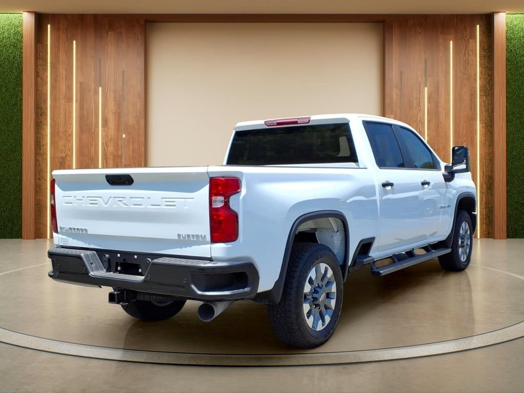 New 2026 Summit White Chevrolet Custom image 31