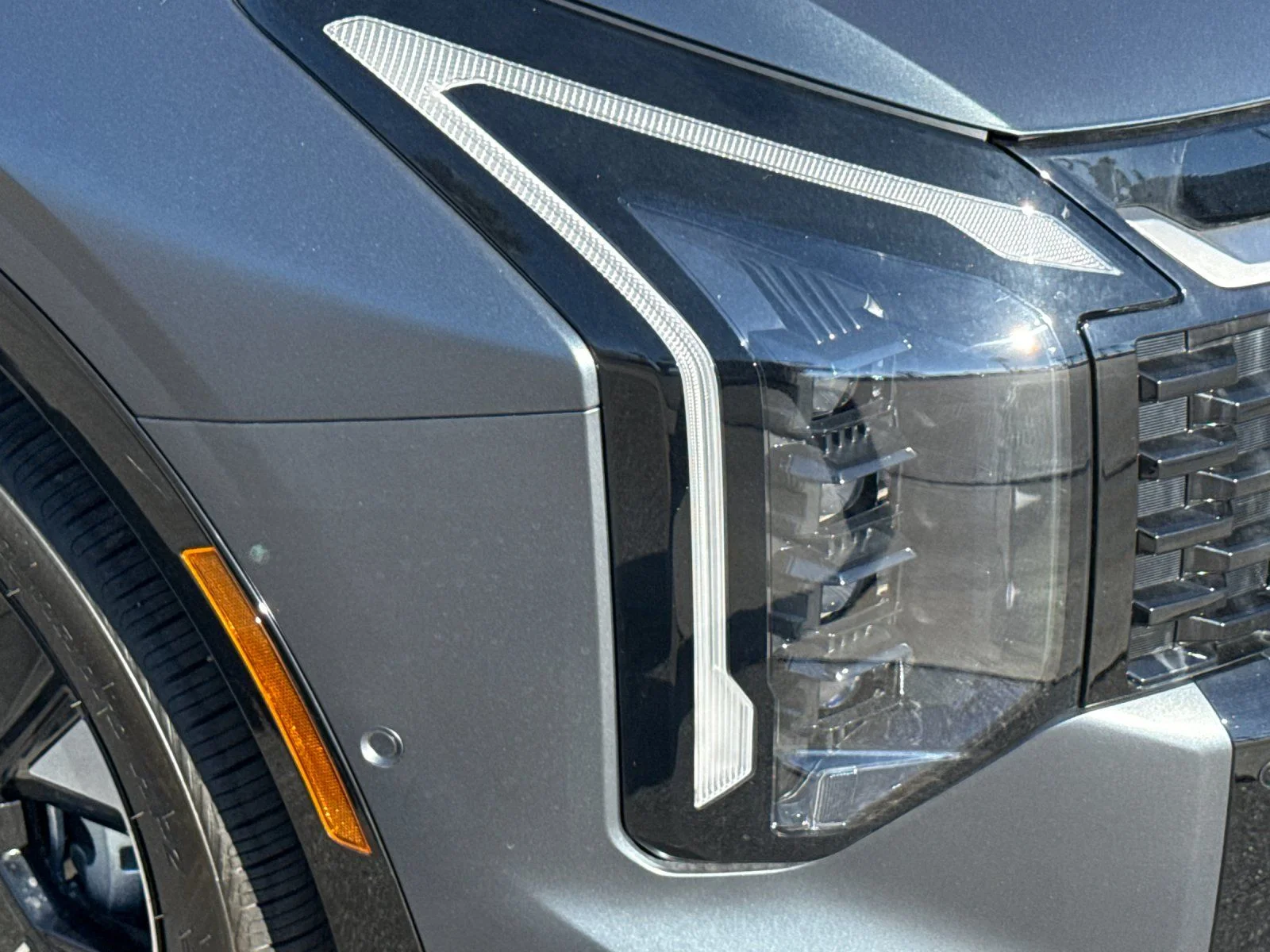 New 2026 Gray Kia SX-Prestige image 32