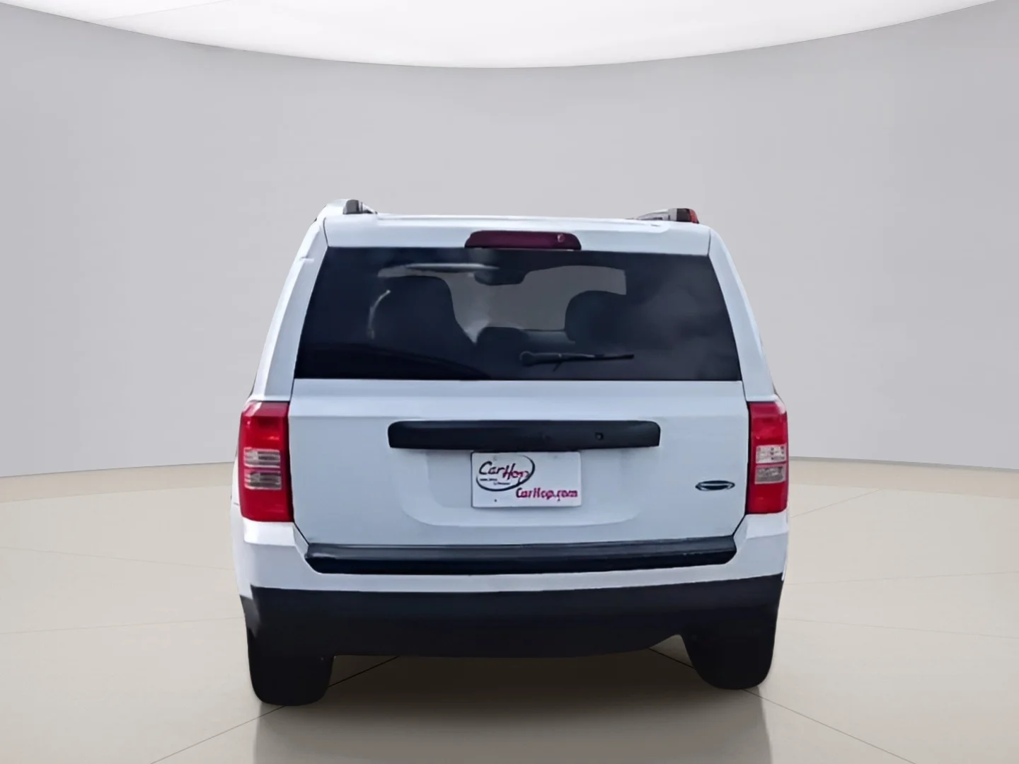 Used 2015 White Jeep SPORT image 4