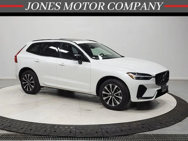 2025 Volvo XC60 B5 Plus Dark AWD's photo