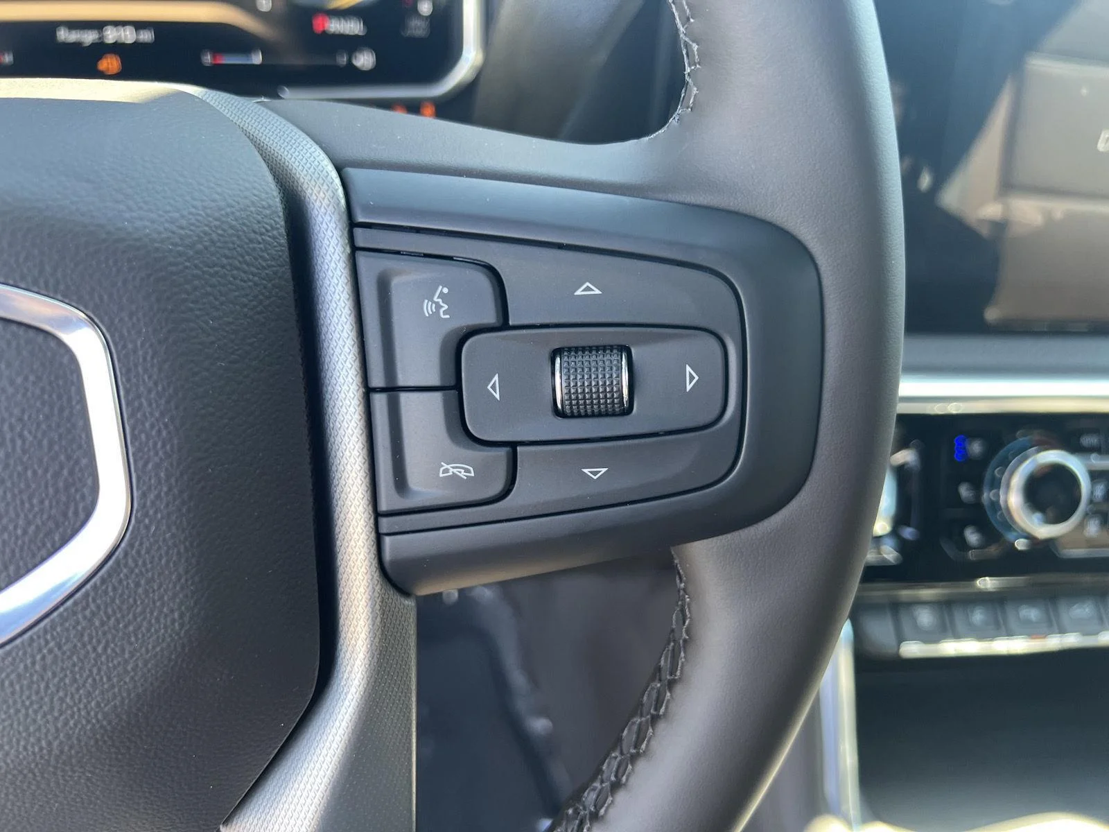 2026 GMC Sierra 3500HD Denali - Photo 20