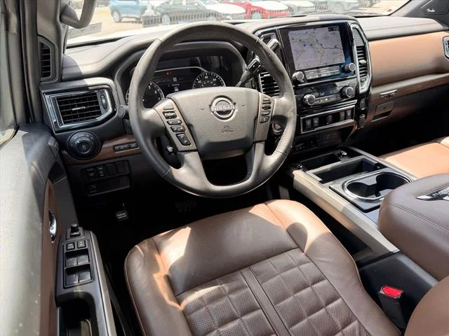 Used 2023 White Nissan Platinum Reserve image 7