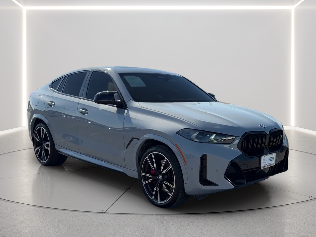 Used 2025 Gray BMW M60i image 3