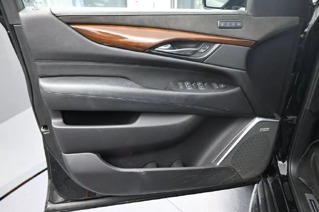 Used 2020 Black Cadillac Premium image 22