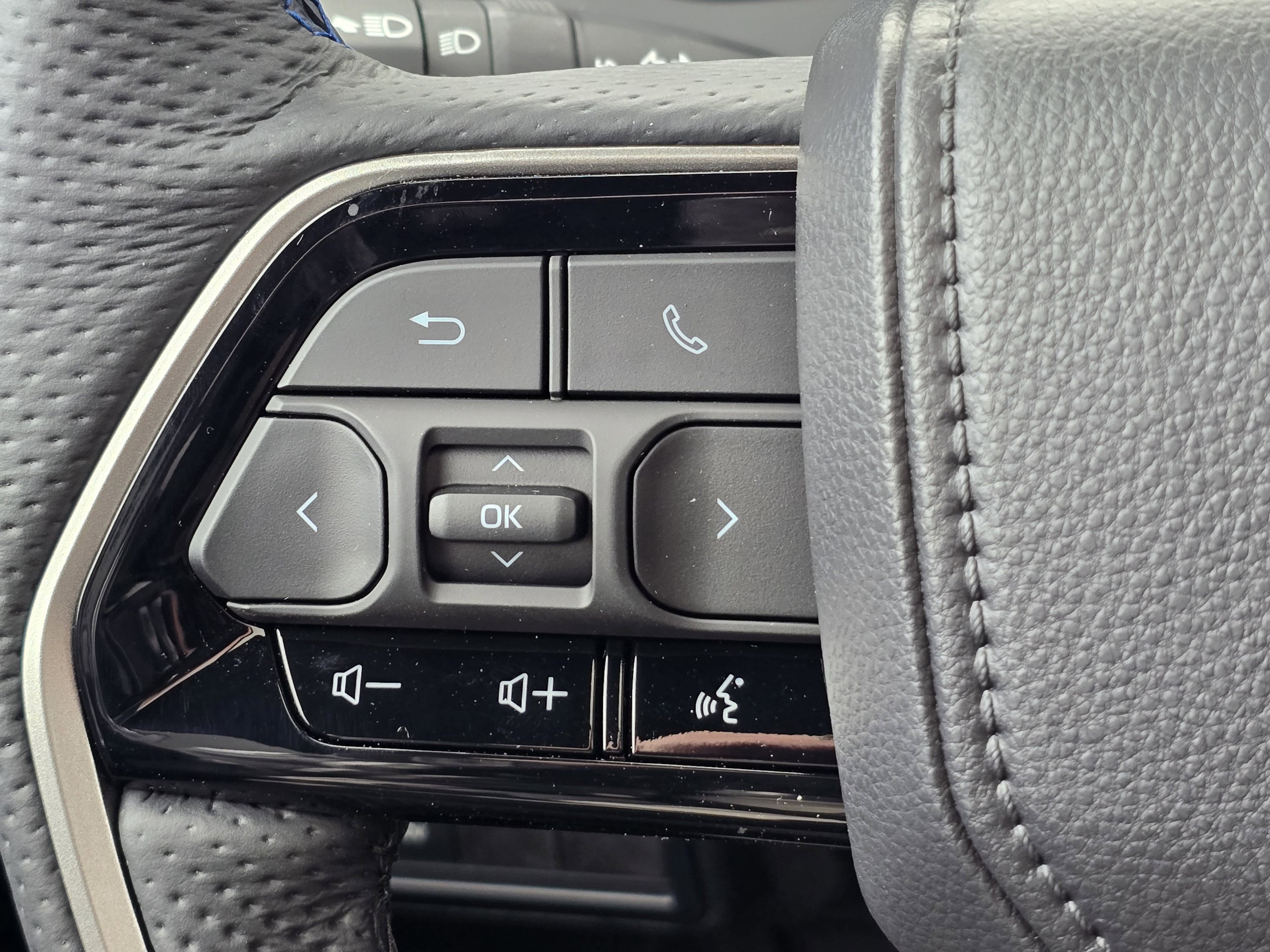 2026 Toyota Tundra Platinum - Photo 17