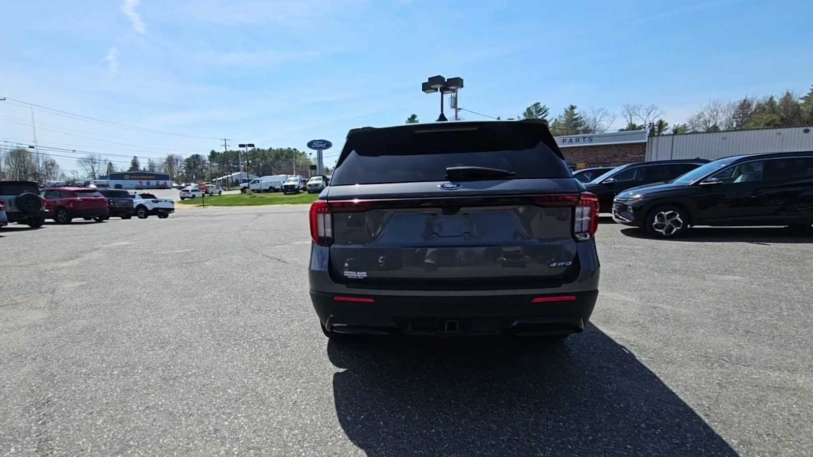 Used 2025 Carbonized Gray Metallic Ford ST-Line image 7