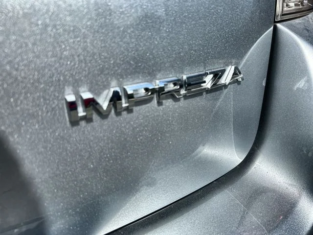 Used 2018 Silver Subaru 2.0i Premium image 31
