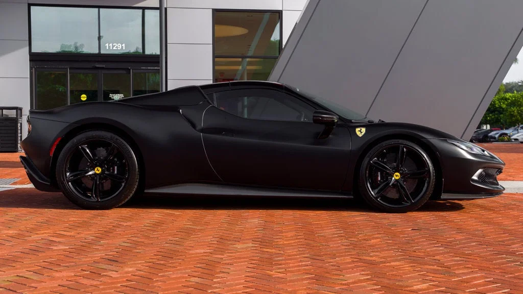 Used 2025 Grigio Scuro Ferrari  image 41