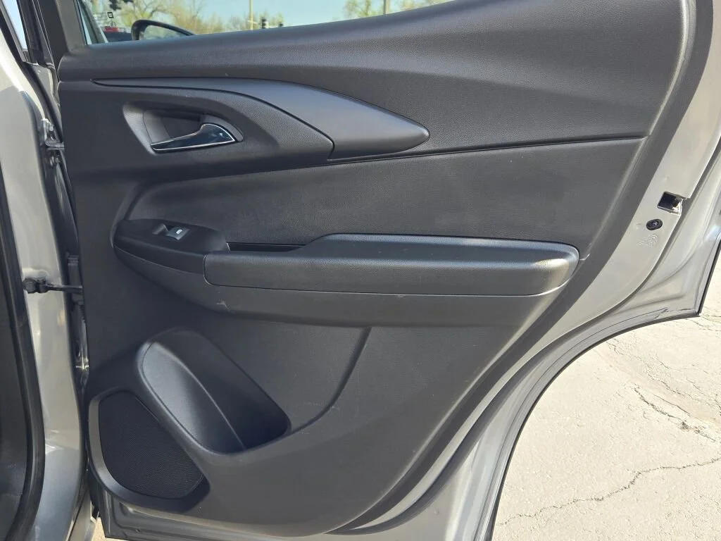 Used 2023 Sterling Gray Metallic Chevrolet LT image 10