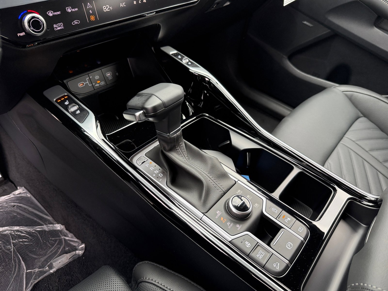 2026 Kia Sorento X-Line SX Prestige - Photo 13