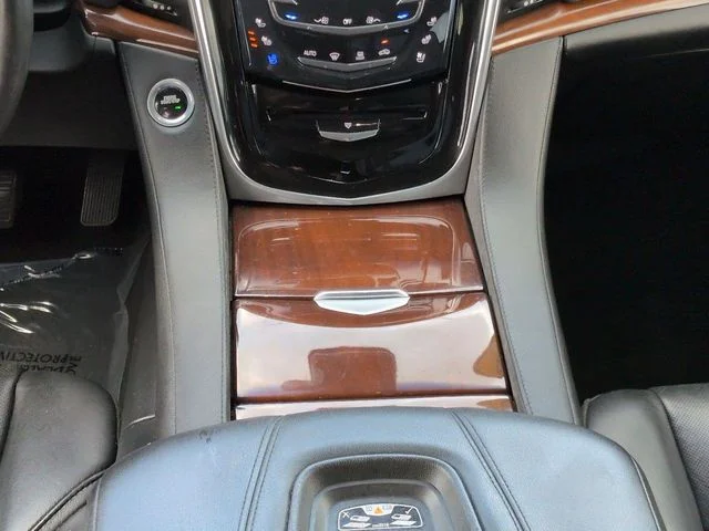 Used 2019 Black Raven Cadillac Luxury image 21