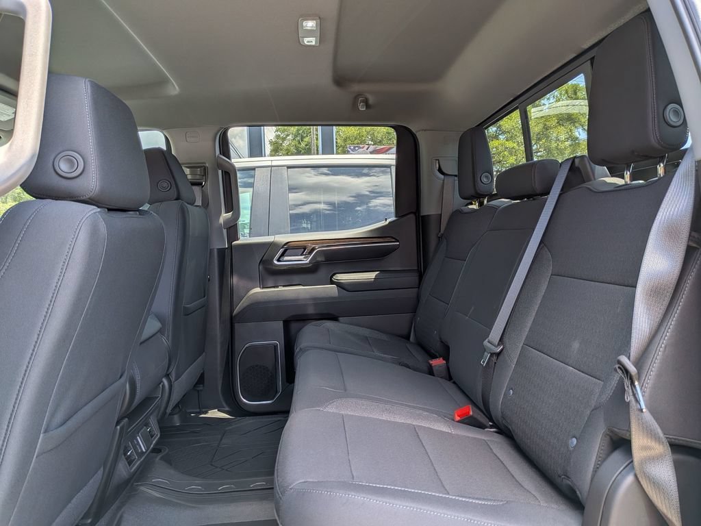 2025 Chevrolet Silverado 1500 LT - Photo 26
