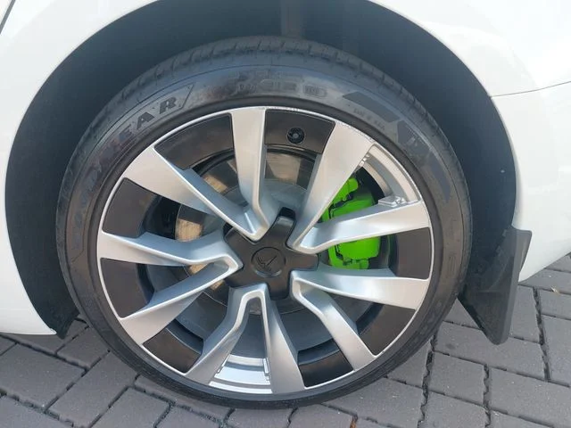 Used 2025 White Tesla Long Range image 32