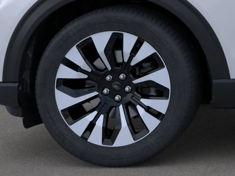 New 2026 Space White Metallic Ford Platinum™ image 19