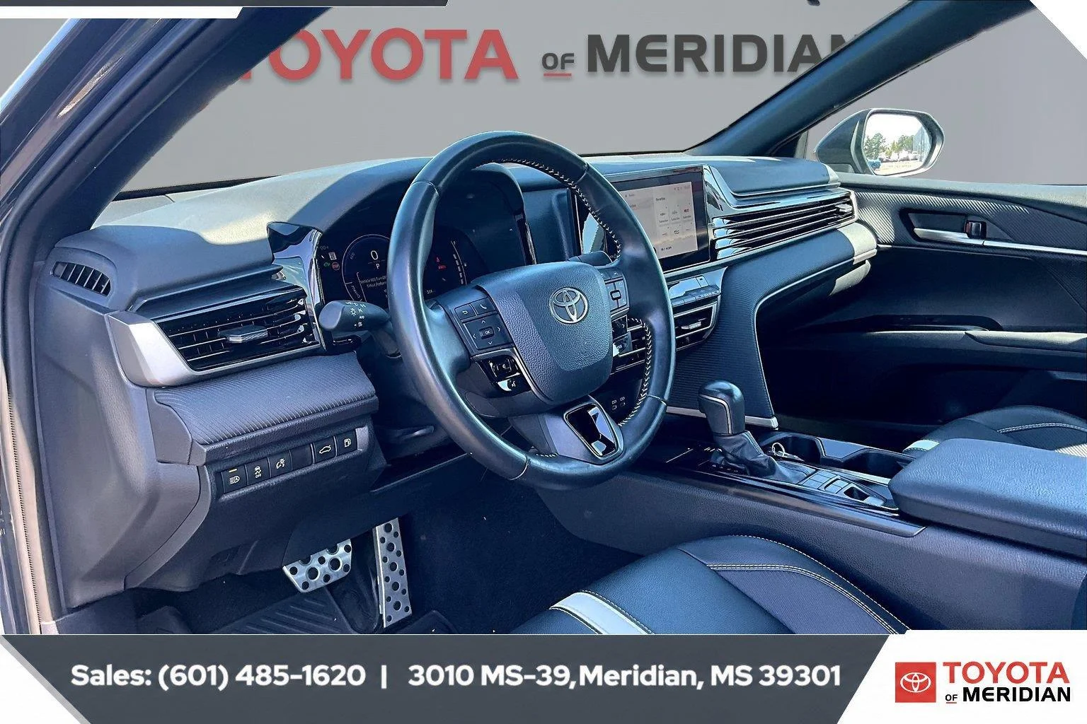Used 2025 Underground Toyota SE (Natl) image 12