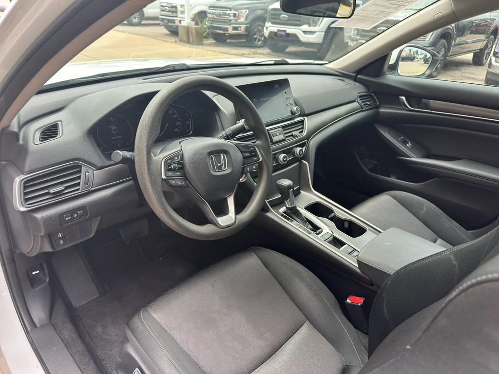 Used 2019 Platinum White Pearl Honda LX 1.5T image 2