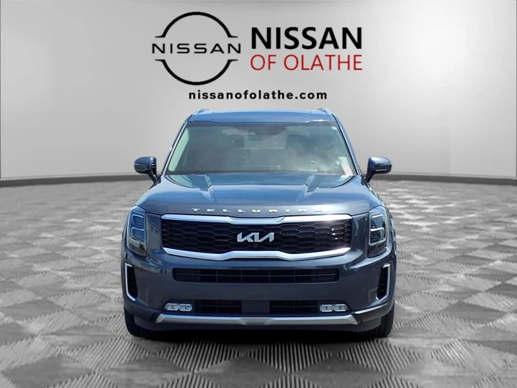 Used 2022 Gray Kia SX image 33