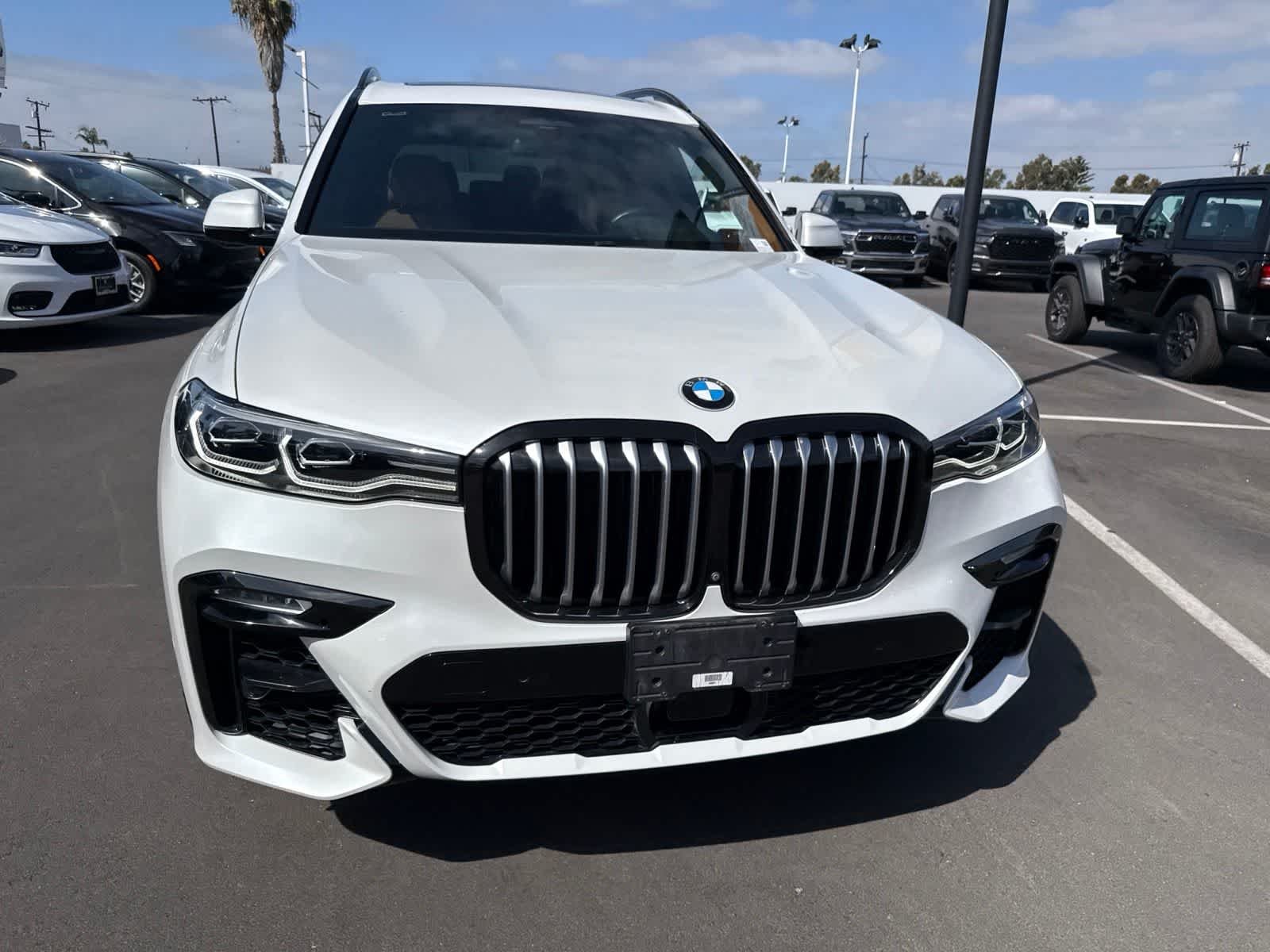 Used 2019 Mineral White Metallic BMW xDrive50i image 5
