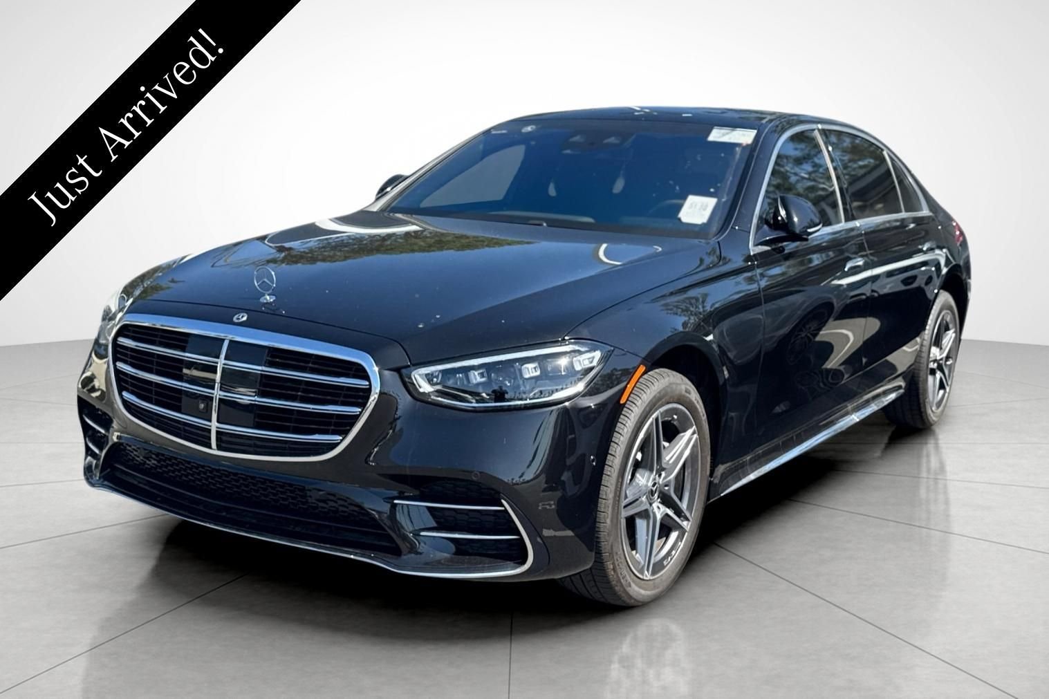 Certified Used 2024 Black Mercedes-Benz S 500 image 1