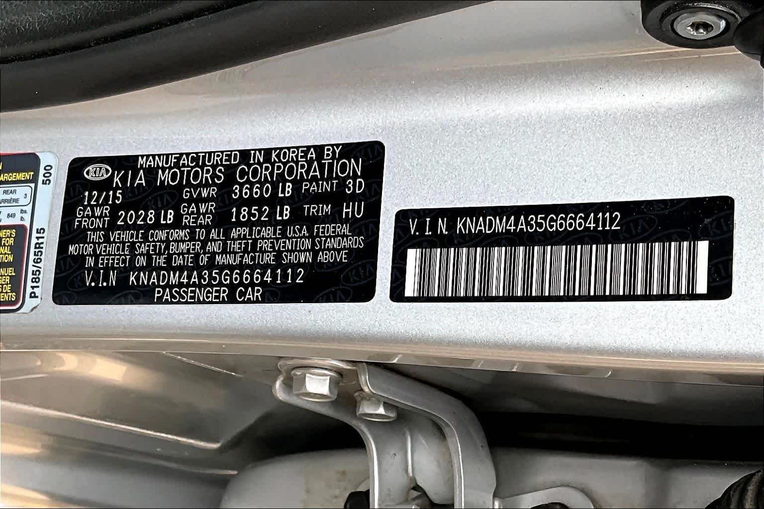 Used 2016 Bright Silver Metallic Kia LX image 32