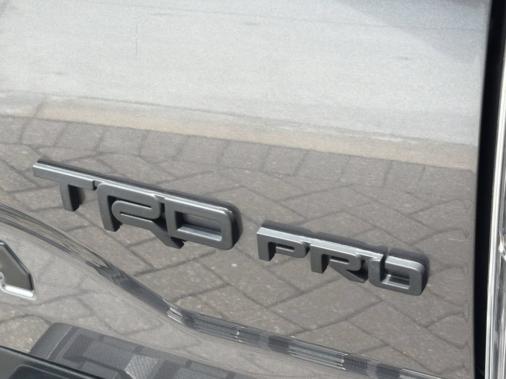 2022 Toyota Tacoma TRD Pro - Photo 13