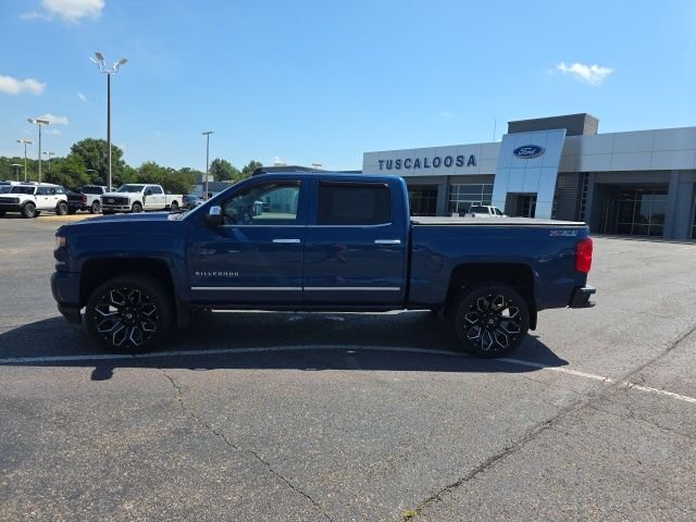Used 2016 Blue Chevrolet LTZ image 6