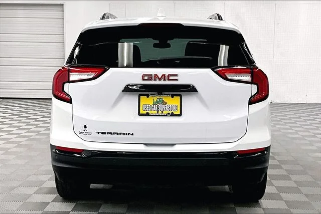 Used 2023 Summit White GMC SLT image 5