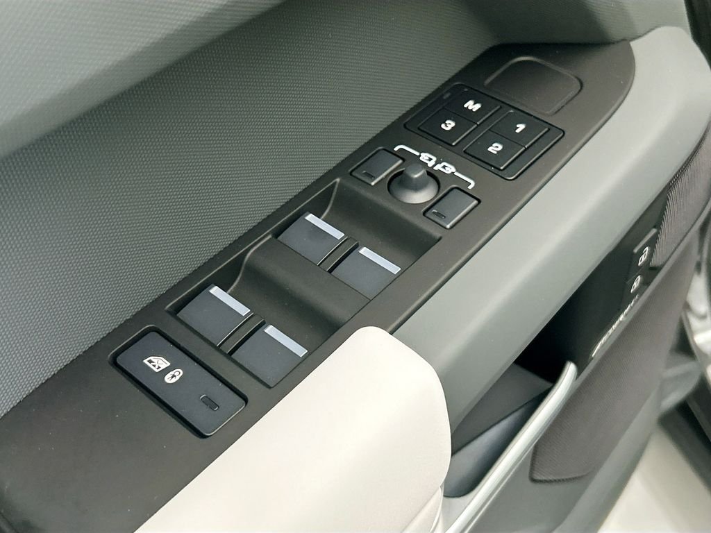 New 2026 Carpathian Grey Land Rover S image 22