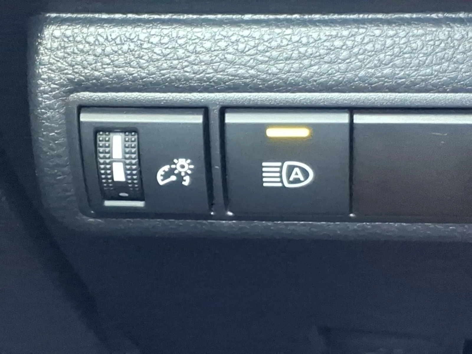 Used 2025 Ruby Flare Pearl Toyota LE image 19
