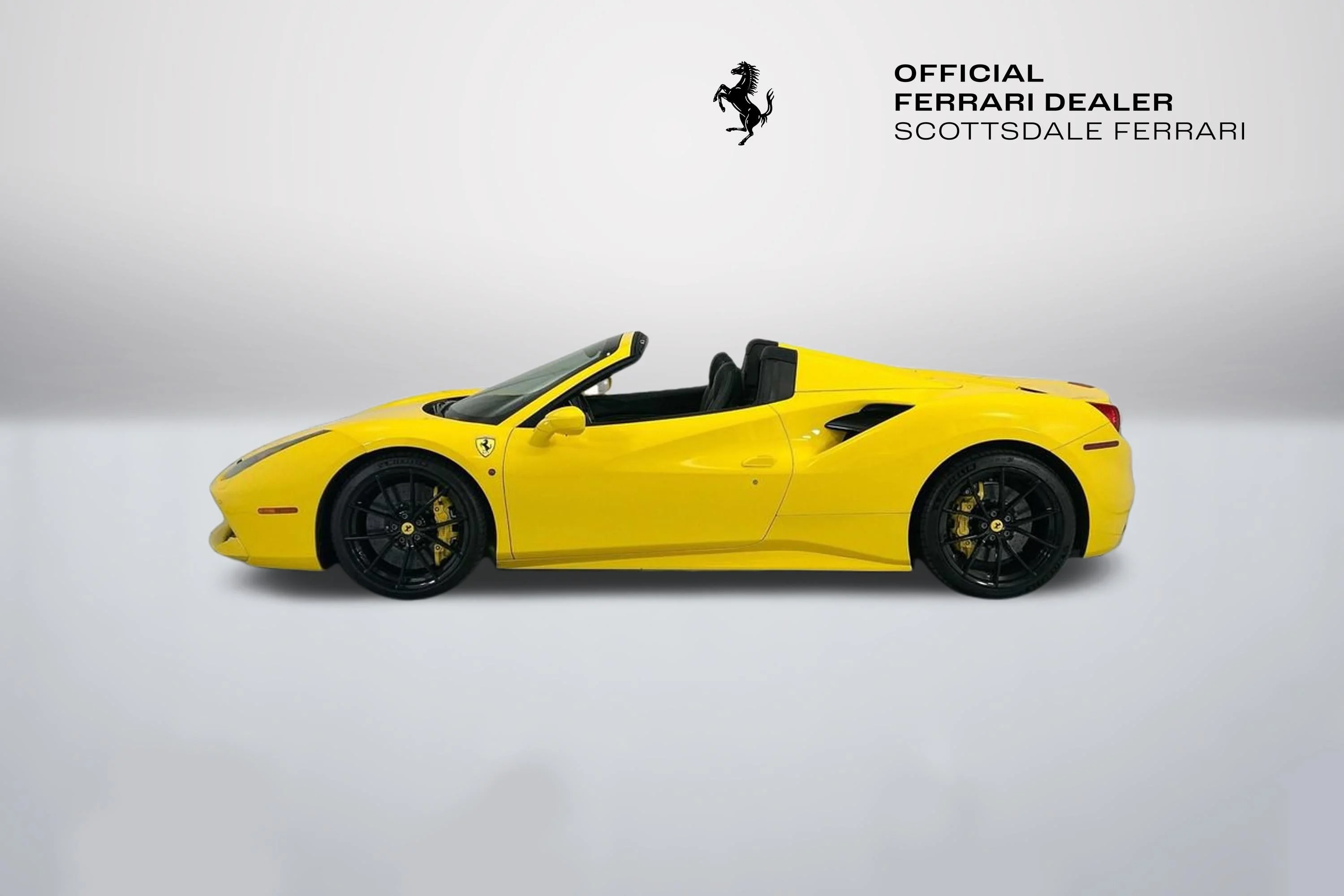 Used 2017 Giallo Modena Ferrari  image 8
