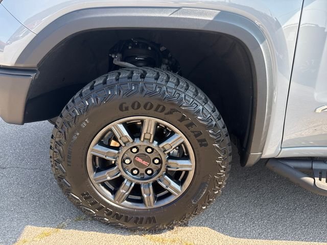 Used 2025 Gray GMC AT4X image 10