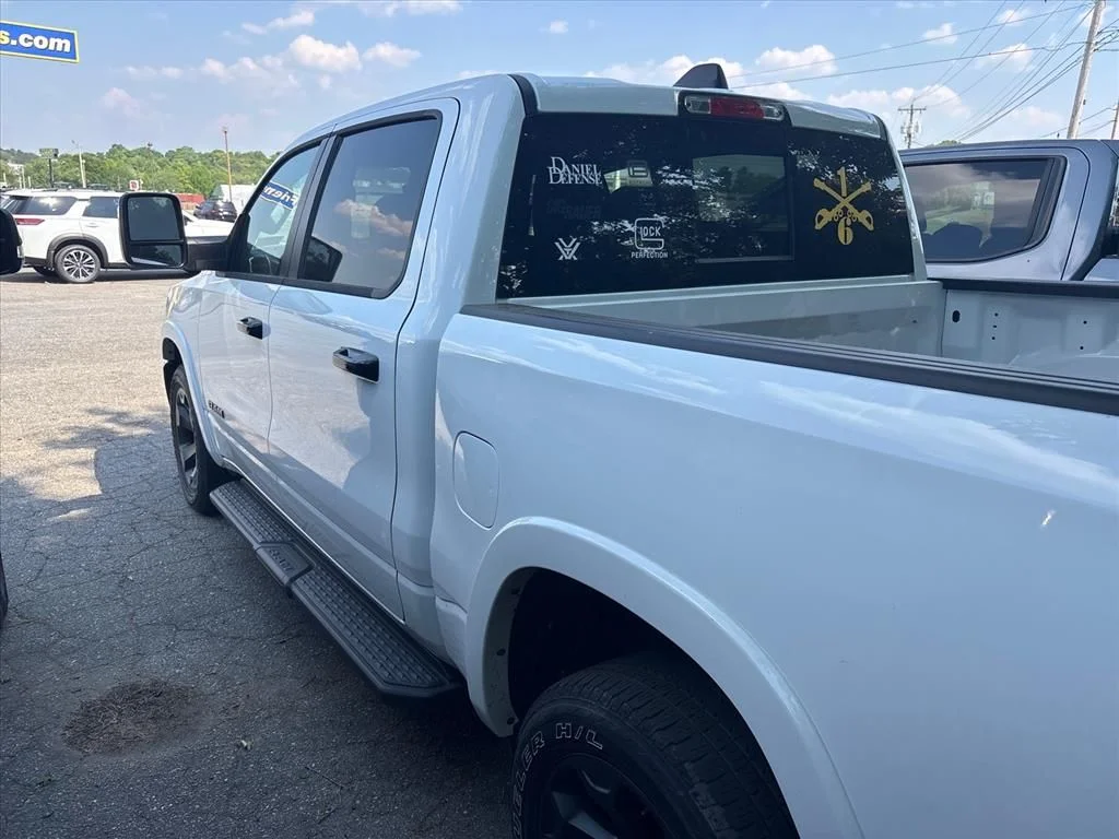 Used 2025 White Ram Big Horn/Lone Star image 11