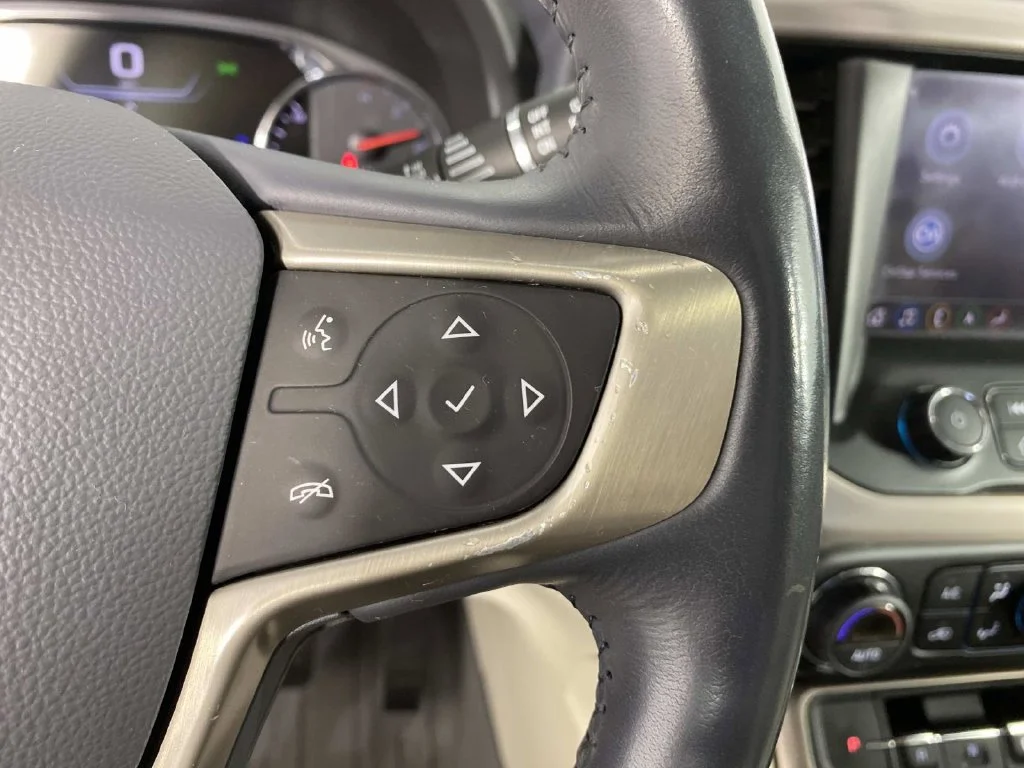 Used 2021 Hunter Green GMC Denali image 19