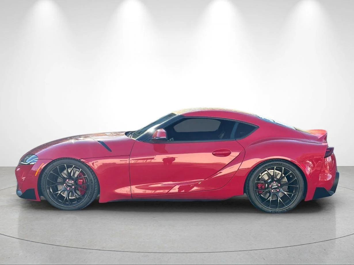 Used 2020  Toyota 3.0 Premium Launch Edition image 2
