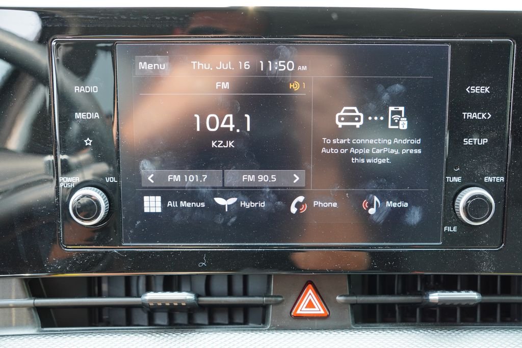 Used 2023 Fusion Black Kia LX image 23