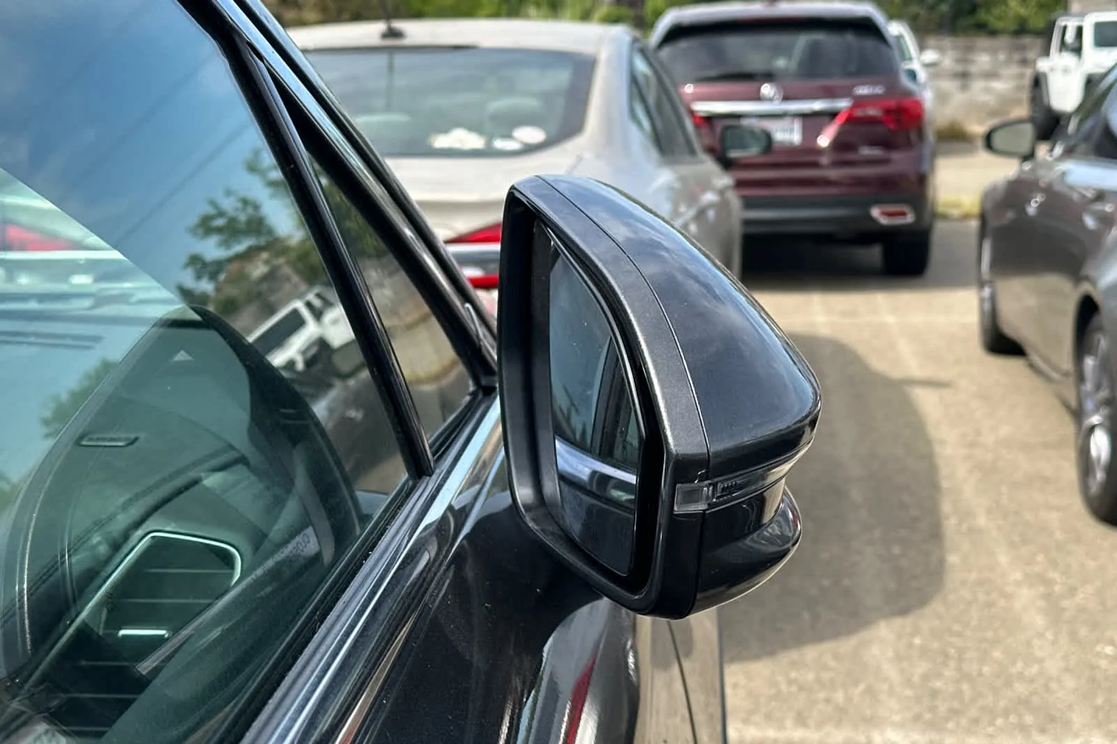 Used 2017 Magnetic Gray Metallic Lincoln Reserve image 13